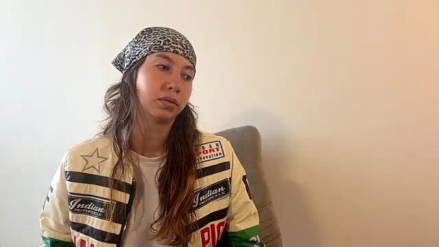 Julieta Jol online show from 05/26/26, 01:40