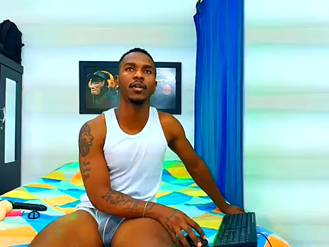 Snapshot of dickblackxx chatting on 06/26/26, 04:28 dickblackxx online show from 06/26/26, 04:28