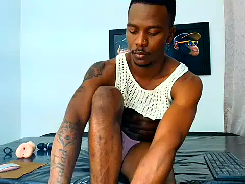 Snapshot of dickblackxx chatting on 08/05/26, 12:19 dickblackxx online show from 08/05/26, 12:19