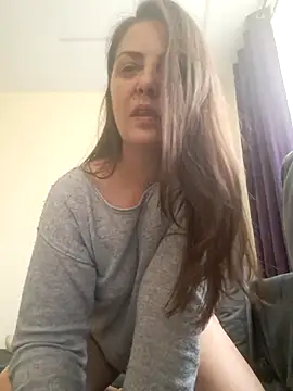 Snapshot of Arya_Malone chatting on 04/23/26, 12:51 Arya Malone online show from 04/23/26, 12:51