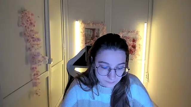Mia kristal online show from 05/01/26, 09:25