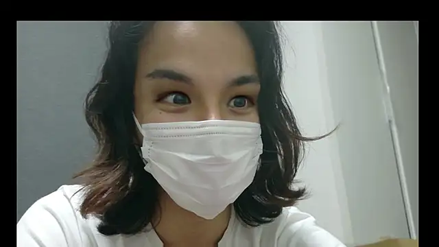zakochin114514 online show from 05/04/26, 02:13