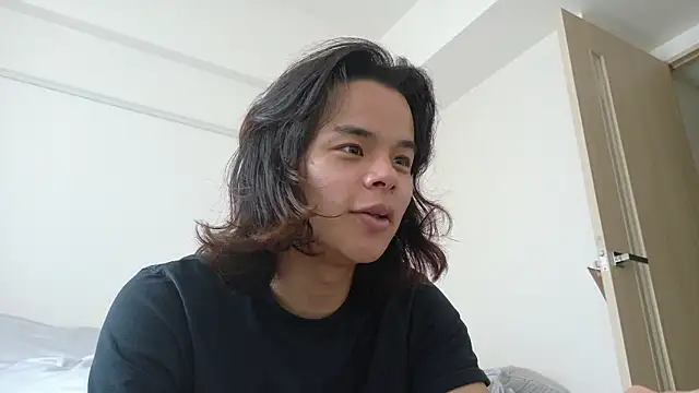zakochin114514 online show from 05/12/26, 08:00