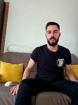 AmicisegretiITA online show from 03/26/26, 04:01