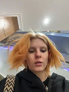 NinaParri online show from 04/22/26, 03:20