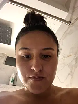 Snapshot of rafaella_stefano chatting on 03/23/26, 10:58 rafaella stefano online show from 03/23/26, 10:58