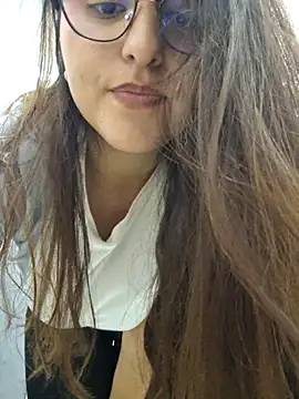 Snapshot of rafaella_stefano chatting on 03/31/26, 10:37 rafaella stefano online show from 03/31/26, 10:37