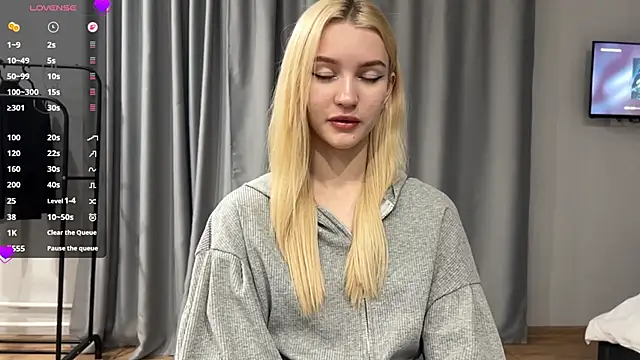 Snapshot of MelissaEvenns chatting on 05/27/26, 02:14 MelissaEvenns online show from 05/27/26, 02:14