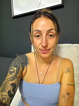 NicoleKaiser online show from 04/26/26, 06:05
