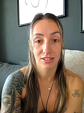 NicoleKaiser online show from 05/01/26, 06:07