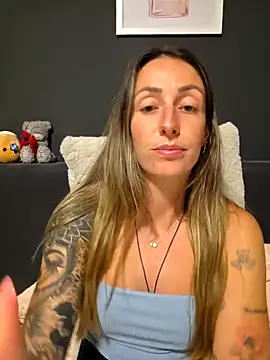 NicoleKaiser online show from 05/07/26, 06:13