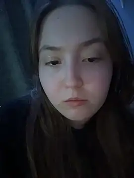 Snapshot of charmingggirl chatting on 05/17/26, 10:17 charmingggirl online show from 05/17/26, 10:17