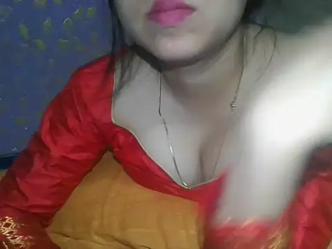 Snapshot of Qween_Seelu chatting on 06/24/26, 01:04 Qween Seelu online show from 06/24/26, 01:04