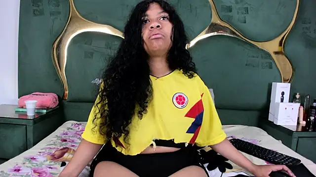 Snapshot of taty_sexxx chatting on 07/04/26, 02:56 taty sexxx online show from 07/04/26, 02:56