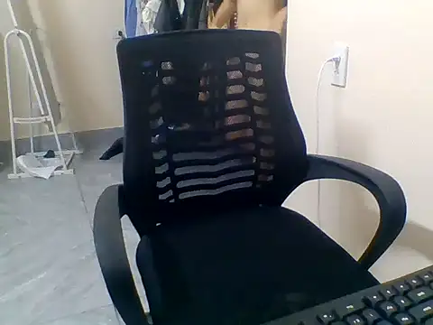 Snapshot of -Hodiqua- chatting on 07/21/26, 12:57 -Hodiqua- online show from 07/21/26, 12:57