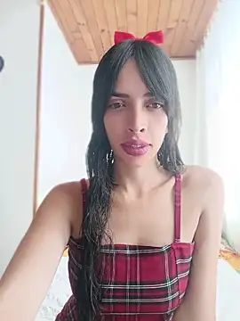 Snapshot of DolceLucie chatting on 03/20/26, 07:19 DolceLucie online show from 03/20/26, 07:19