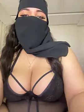Snapshot of AnalArab69 chatting on 04/29/26, 10:49 AnalArab69 online show from 04/29/26, 10:49