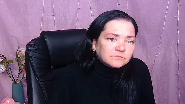 LauraFinn online show from 03/19/26, 09:35