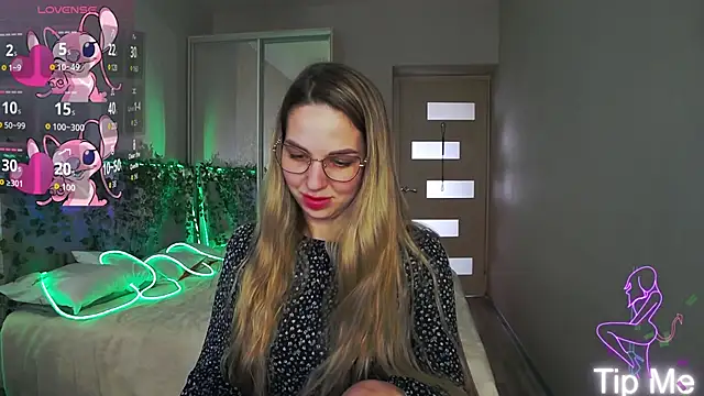 Alexandracandy online show from 05/12/26, 01:41