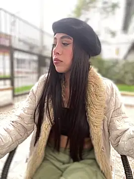 Ferrari Pink online show from 03/17/26, 08:34