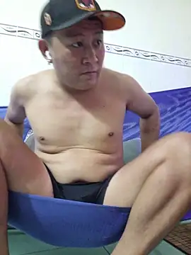 Snapshot of fuckboy656565 chatting on 05/17/26, 12:30 fuckboy656565 online show from 05/17/26, 12:30