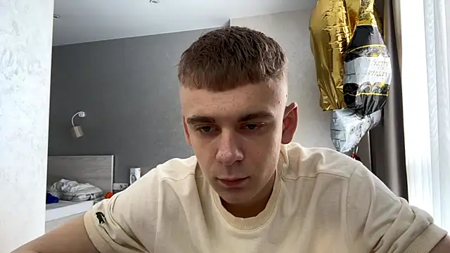 Snapshot of SoloFury chatting on 06/17/26, 07:44 SoloFury online show from 06/17/26, 07:44