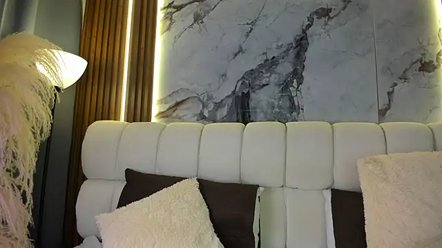 Snapshot of melanieklaus2 chatting on 06/10/26, 01:32 melanieklaus2 online show from 06/10/26, 01:32