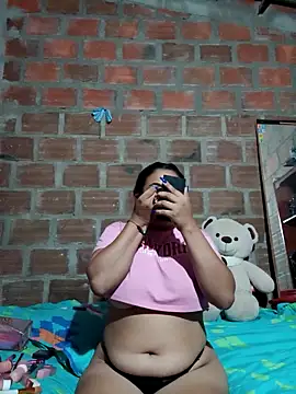 Snapshot of Katalinarodriguez chatting on 03/21/26, 04:50 Katalinarodriguez online show from 03/21/26, 04:50