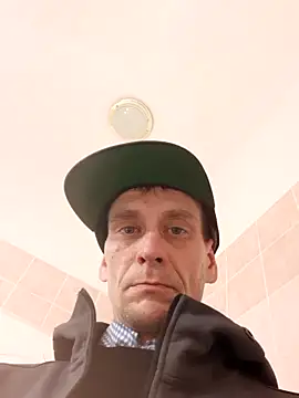 Tripiiik online show from 04/22/26, 06:27