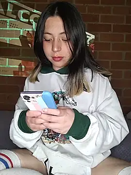 Snapshot of Petite_CherryX chatting on 04/08/26, 01:38 Petite CherryX online show from 04/08/26, 01:38