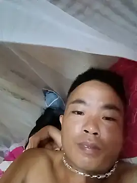 Snapshot of boy-pho- chatting on 07/18/26, 12:04 boy-pho- online show from 07/18/26, 12:04