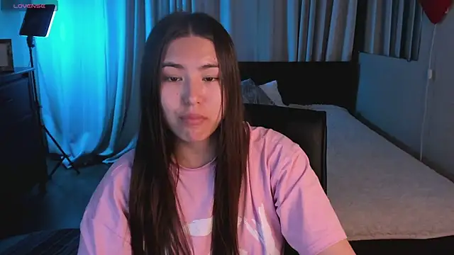 IceIcebabe  online show from 06/12/26, 01:04