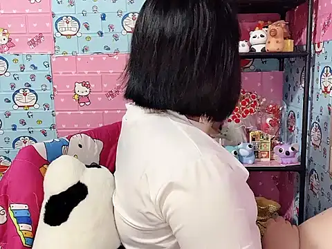Snapshot of Nhanlu009 chatting on 06/20/26, 11:02 Nhanlu009 online show from 06/20/26, 11:02