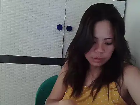 Snapshot of sweetciendy chatting on 05/14/26, 10:16 sweetciendy online show from 05/14/26, 10:16