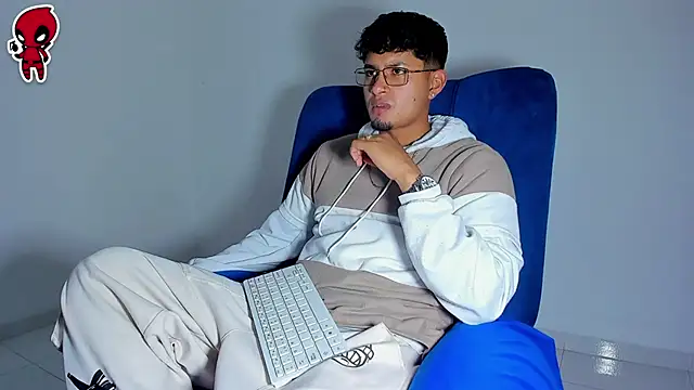 Thiago snoop online show from 05/30/26, 02:41