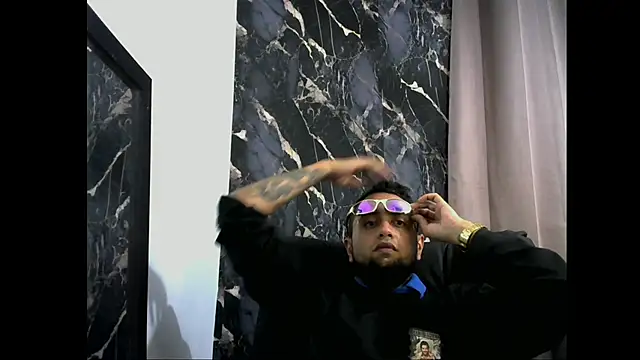 Santi rogue online show from 03/20/26, 06:51