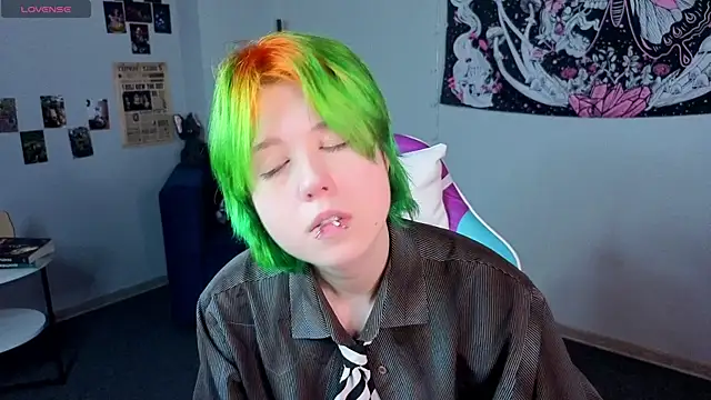 LittleKittenStar online show from 05/14/26, 11:28