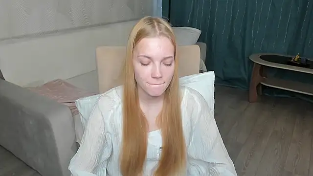 PetraRohal online show from 03/31/26, 07:42