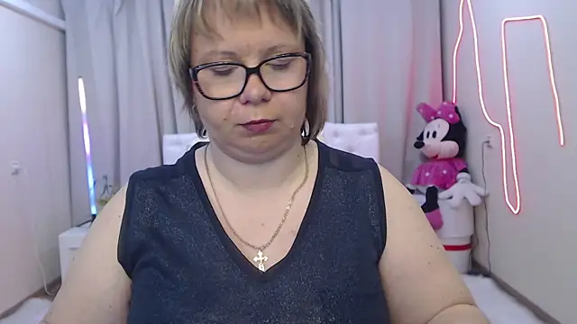 Snapshot of BonnnyBoobsy chatting on 05/18/26, 06:47 BonnnyBoobsy online show from 05/18/26, 06:47