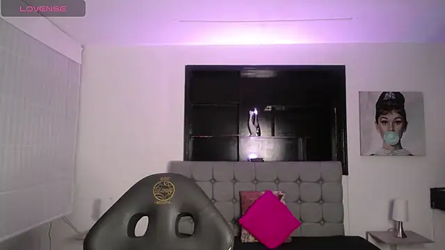 Melannyy V online show from 06/16/26, 01:03
