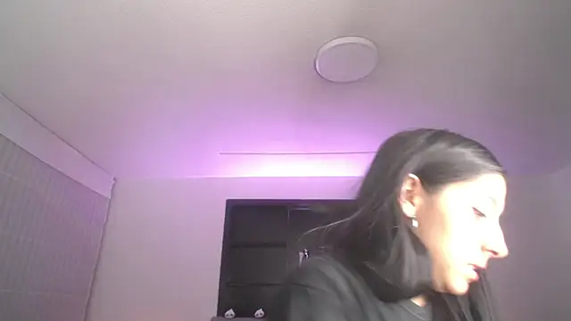 Melannyy V online show from 08/06/26, 01:02