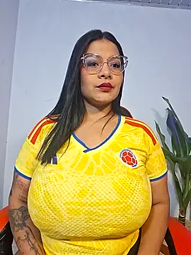 Megan hugeboobs online show from 06/17/26, 11:23