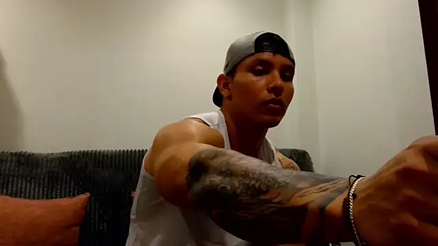 Snapshot of JAYCAM_ chatting on 04/23/26, 10:56 JAYCAM online show from 04/23/26, 10:56
