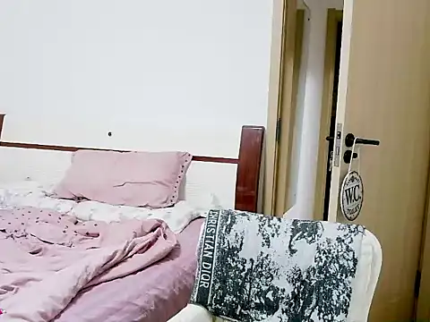 yueyue-99 online show from 03/31/26, 12:38