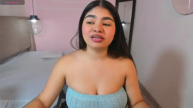 MilaHeat1 online show from 05/01/26, 07:40