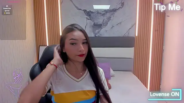 Snapshot of LIZZY_VALL chatting on 07/07/26, 07:29 LIZZY VALL online show from 07/07/26, 07:29