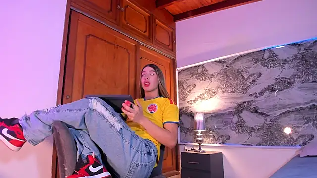 Im XanderSmith online show from 06/22/26, 06:10