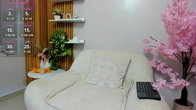 Maiasweet  online show from 03/29/26, 02:22
