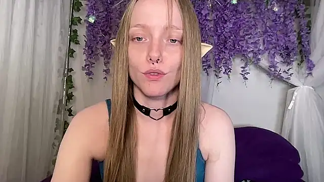 ElfGirlAna online show from 06/17/26, 02:29