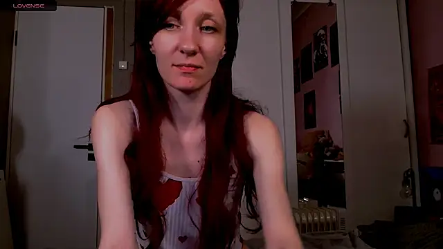 Snapshot of bzzz_bzzz chatting on 04/05/26, 10:29 bzzz bzzz online show from 04/05/26, 10:29